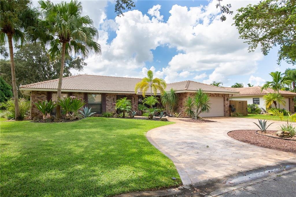 SHADOW WOOD - Residential