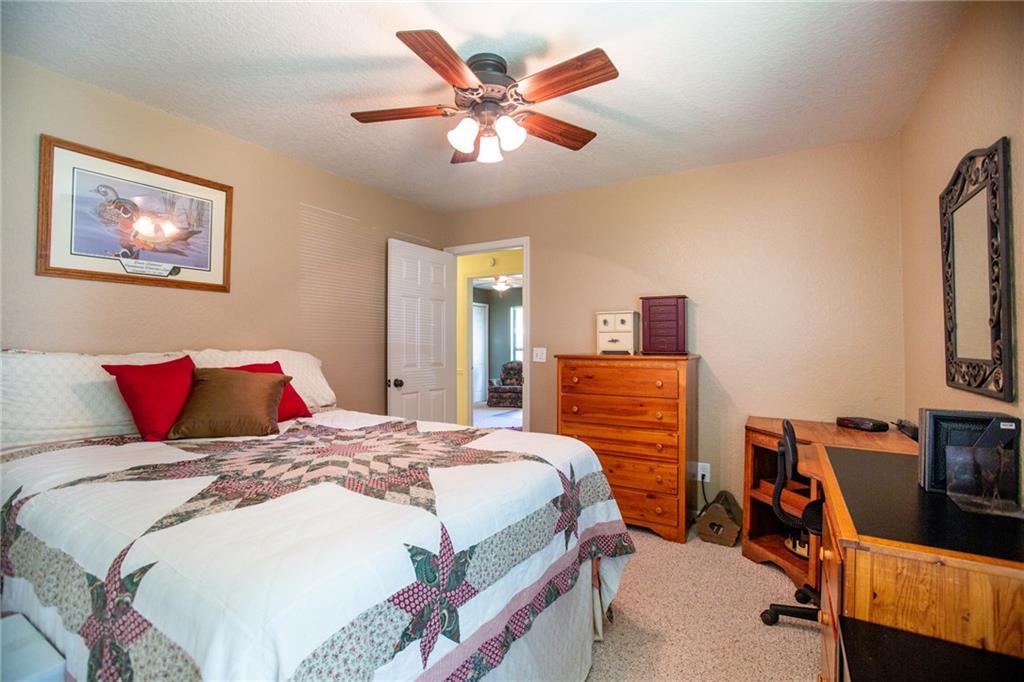 SHADOW WOOD - Residential