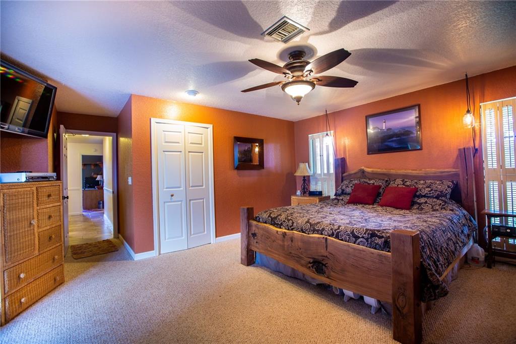 SHADOW WOOD - Residential