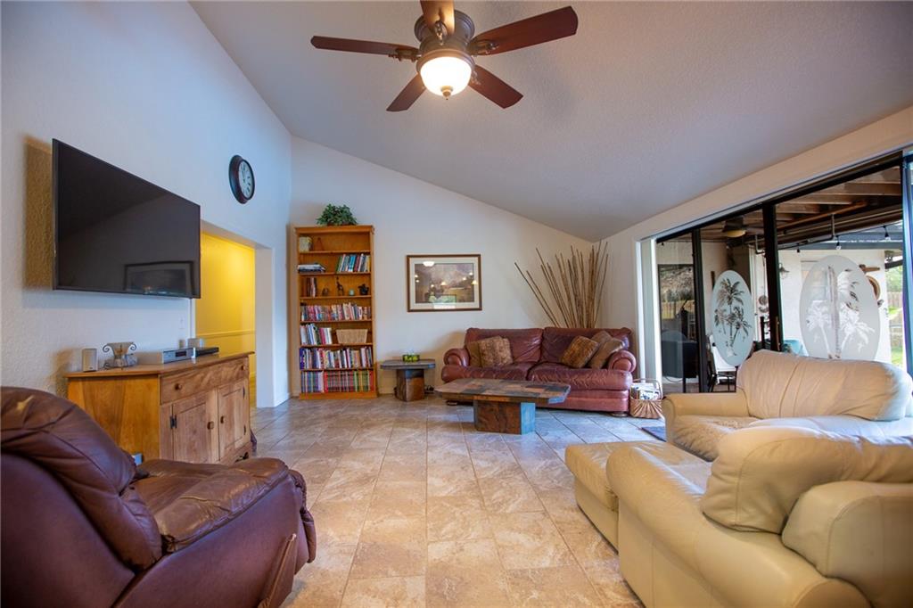 SHADOW WOOD - Residential