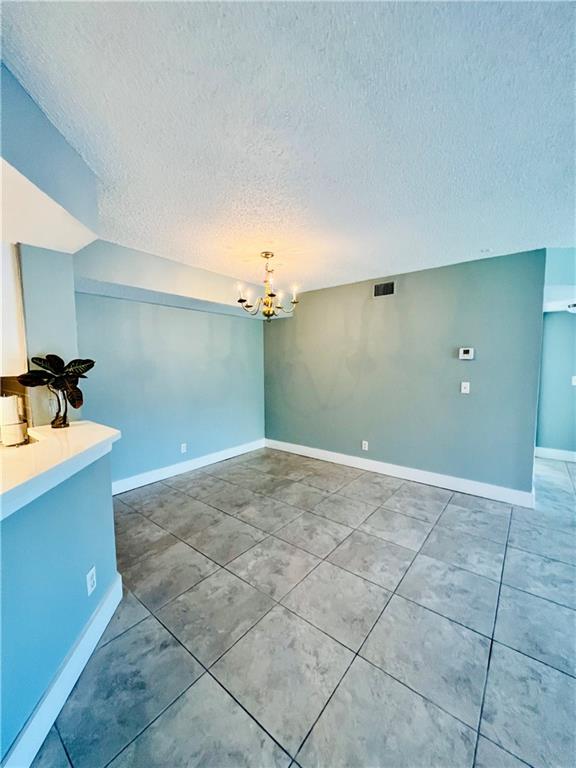 VISCONTI CONDOMINIUM - Residential