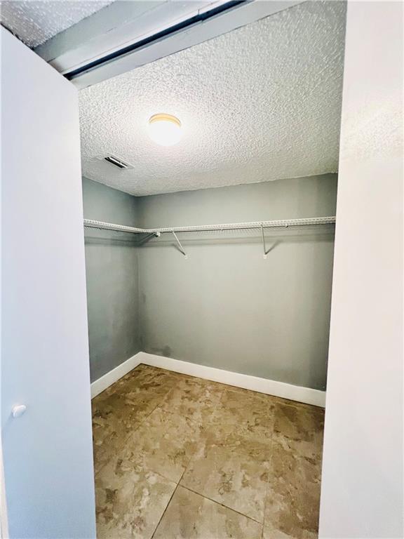 VISCONTI CONDOMINIUM - Residential