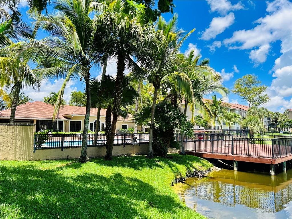 VISCONTI CONDOMINIUM - Residential