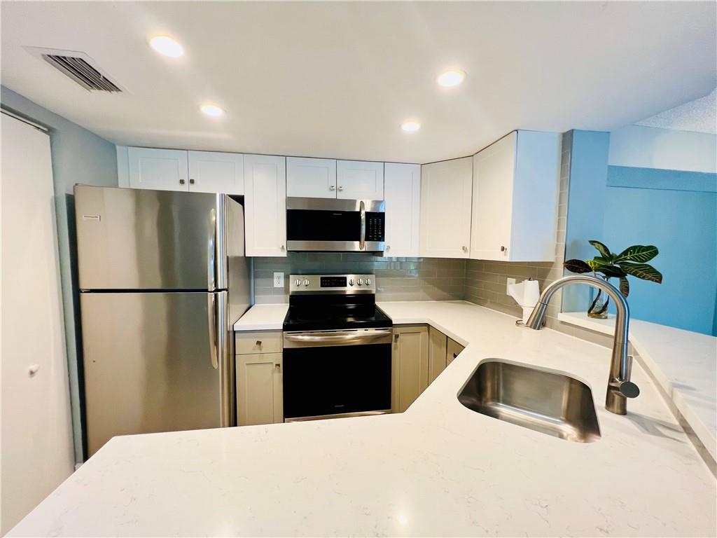 VISCONTI CONDOMINIUM - Residential