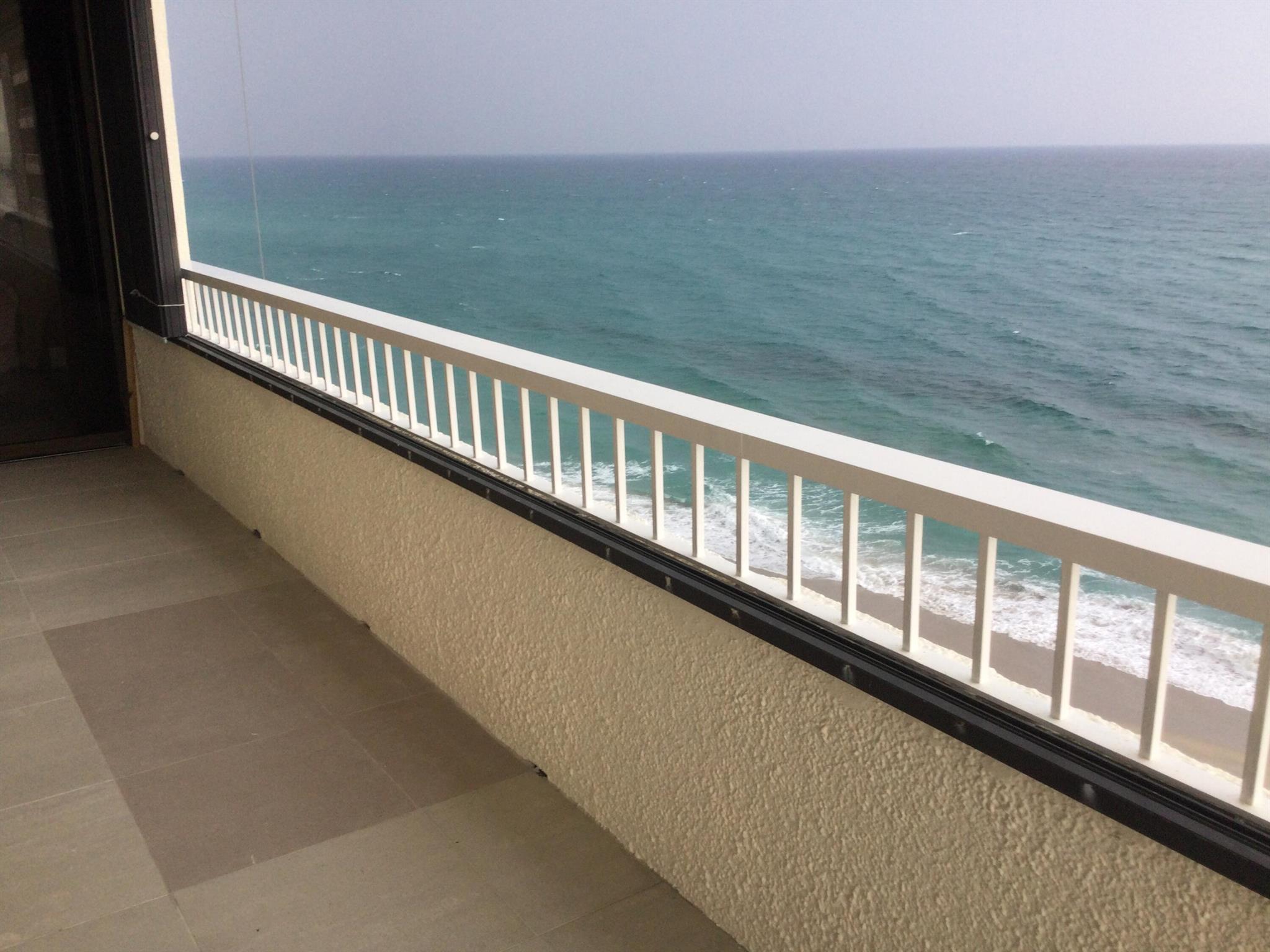 REACHES CONDO - Residential Lease