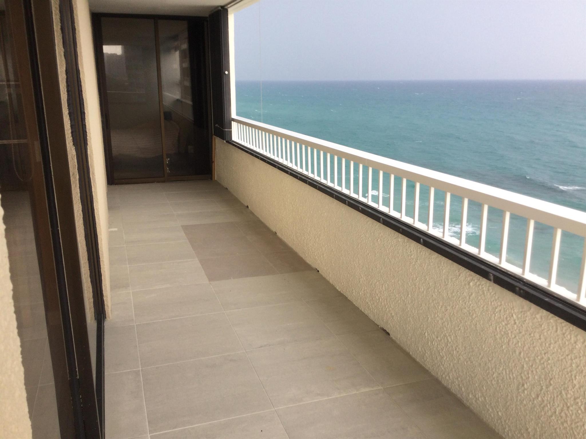 REACHES CONDO - Residential Lease