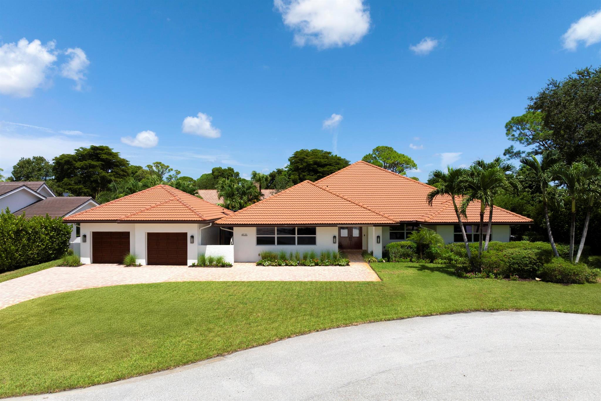 4535 Oak Tree Court