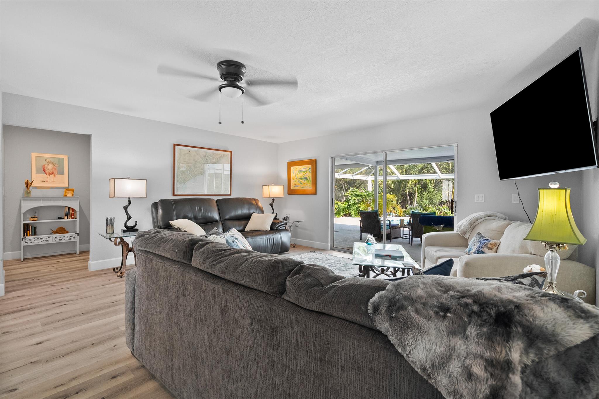 4931 SE Pompano Terrace