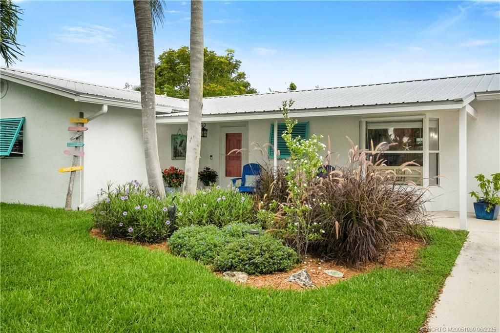 Photo of 4931 SE Pompano Terrace, Stuart, FL 34997 (MLS # R11101818)