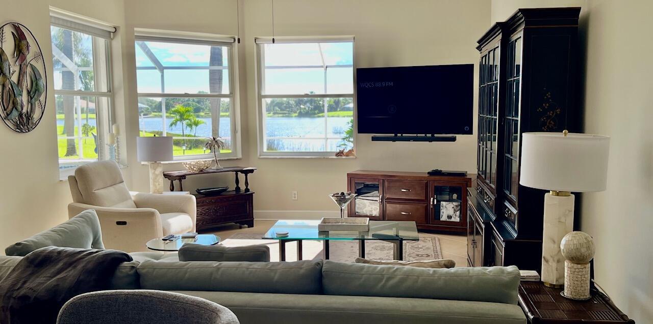 LAKE GROVE - Residential Lease