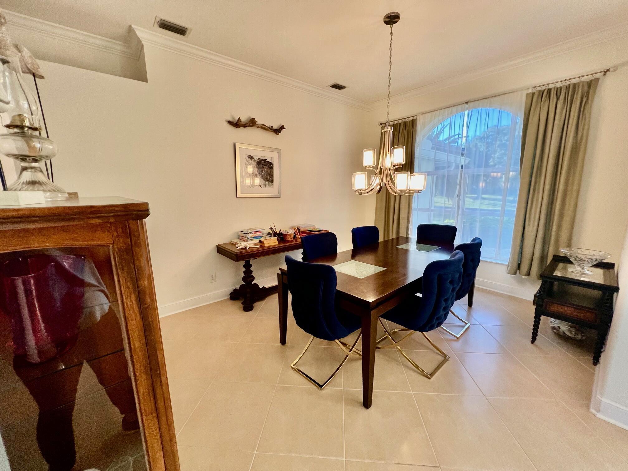 LAKE GROVE - Residential Lease