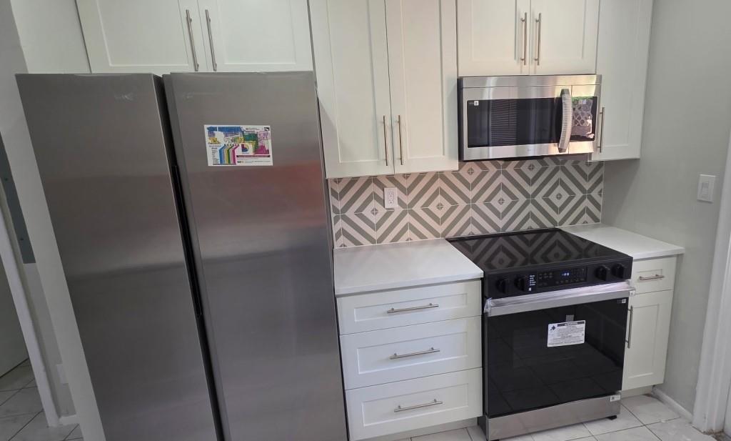 Dixie Way 12-4 B - Residential Lease