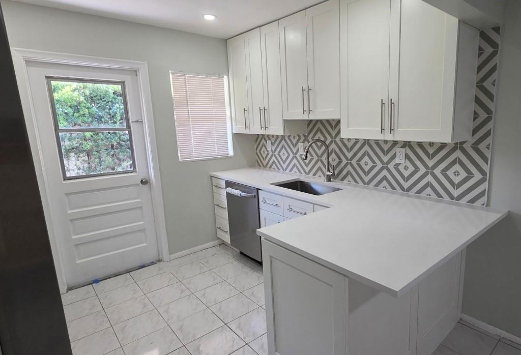 Dixie Way 12-4 B - Residential Lease