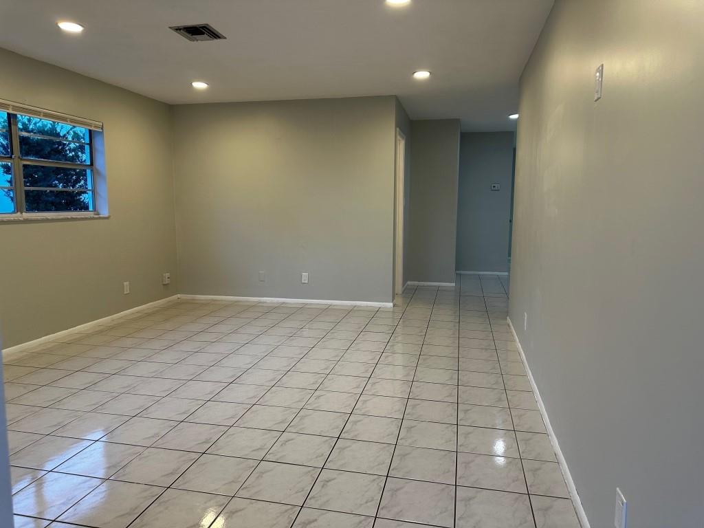 Dixie Way 12-4 B - Residential Lease