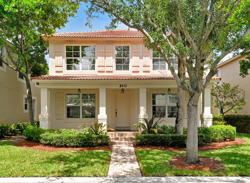 Photo of 8213 Calterra Drive, Palm Beach Gardens, FL 33418 (MLS # R10722279)