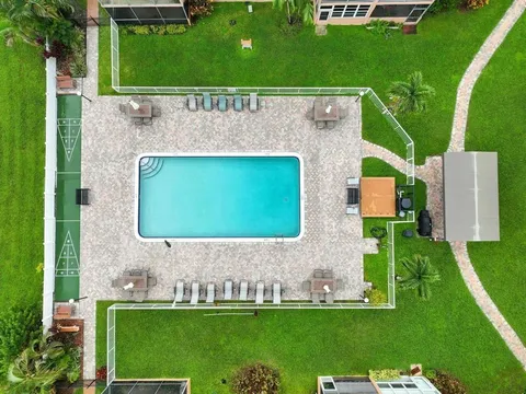 3050 Sunrise Lakes Dr Unit 307, Fort Lauderdale, FL MLS: F10499211