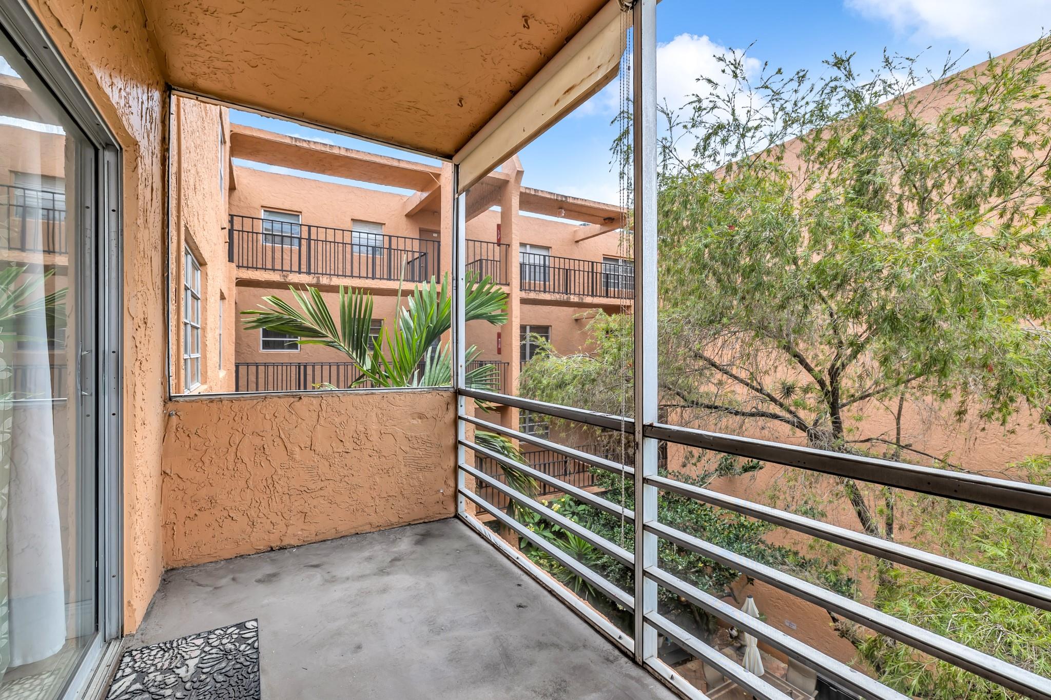 QUAIL RUN OF SUNRISE - Residential