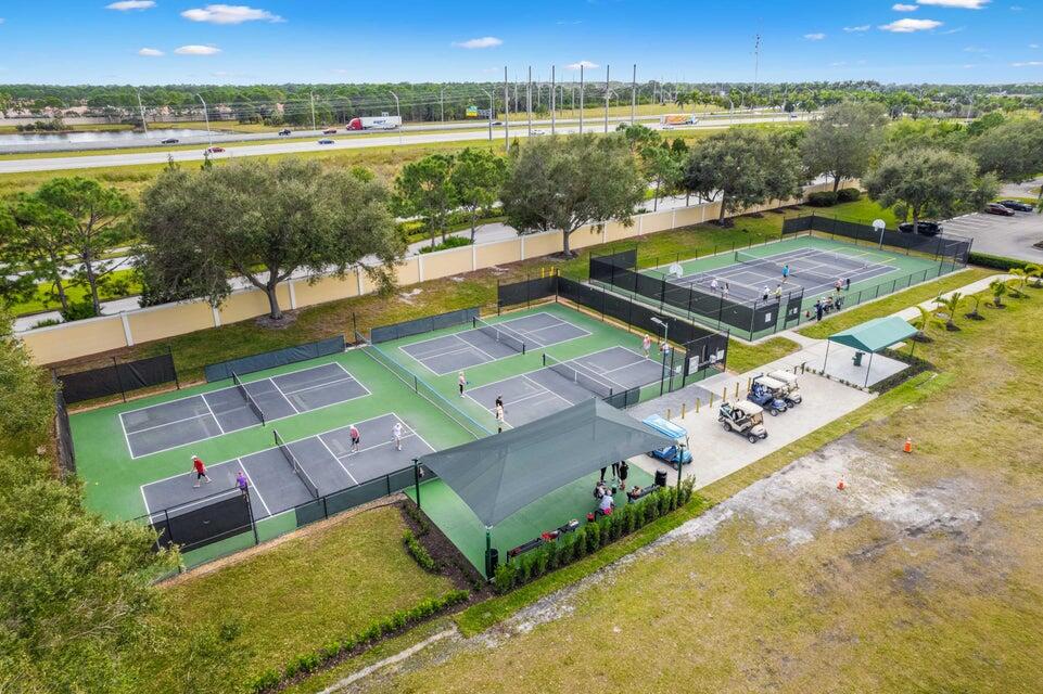 MAIDSTONE in PGA Village - Residential