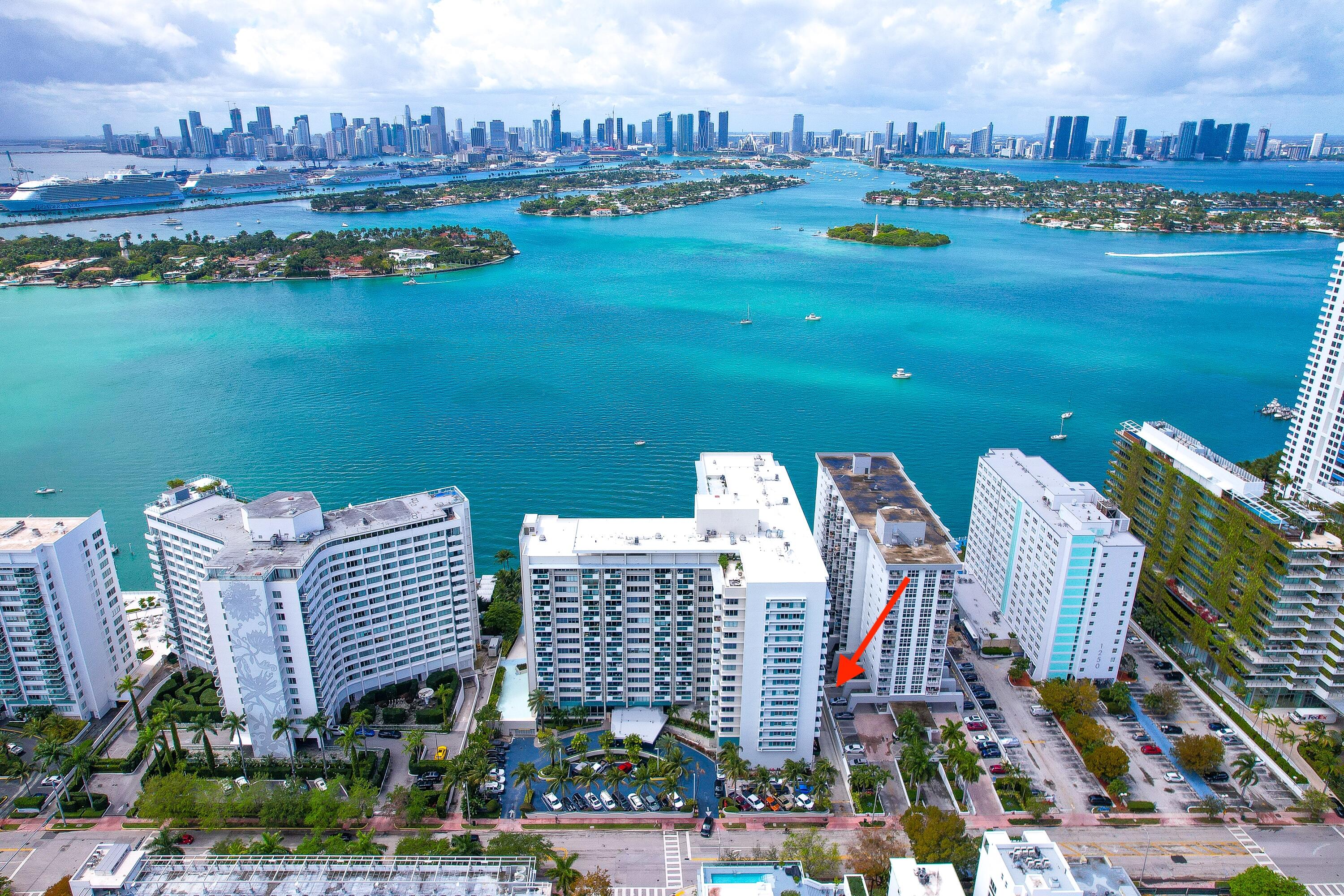 MIRADOR 1200 CONDO - Residential