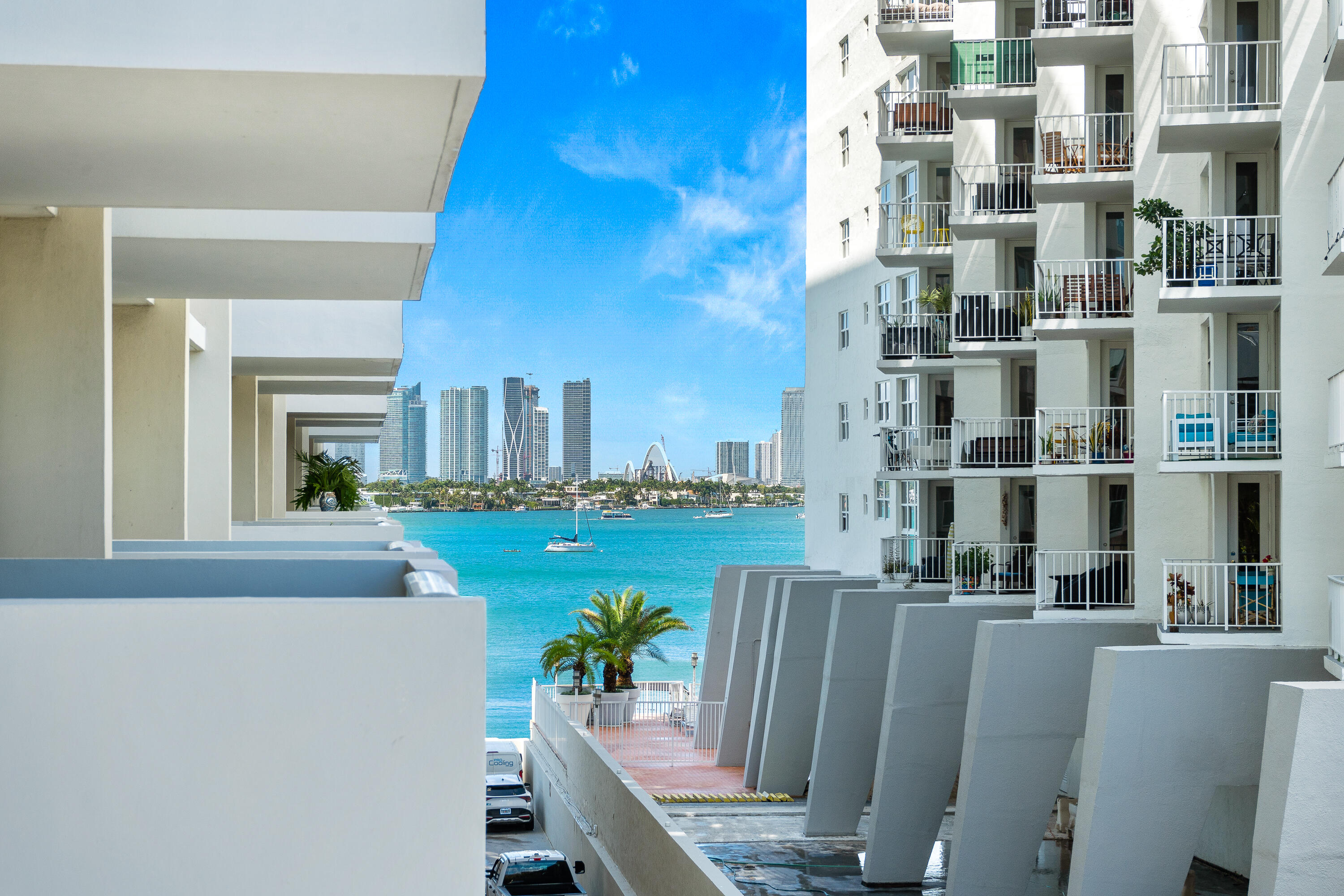 MIRADOR 1200 CONDO - Residential
