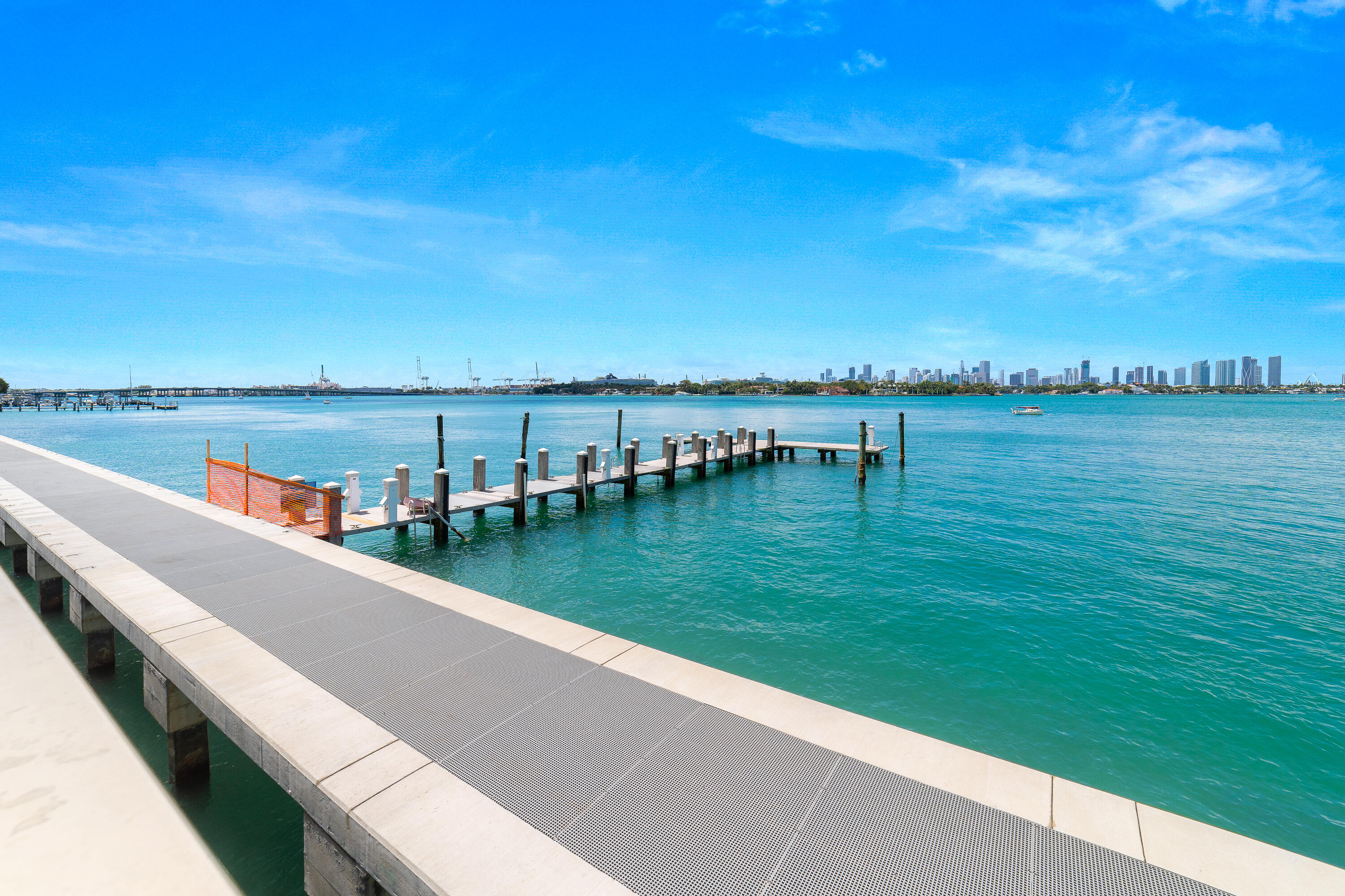 MIRADOR 1200 CONDO - Residential