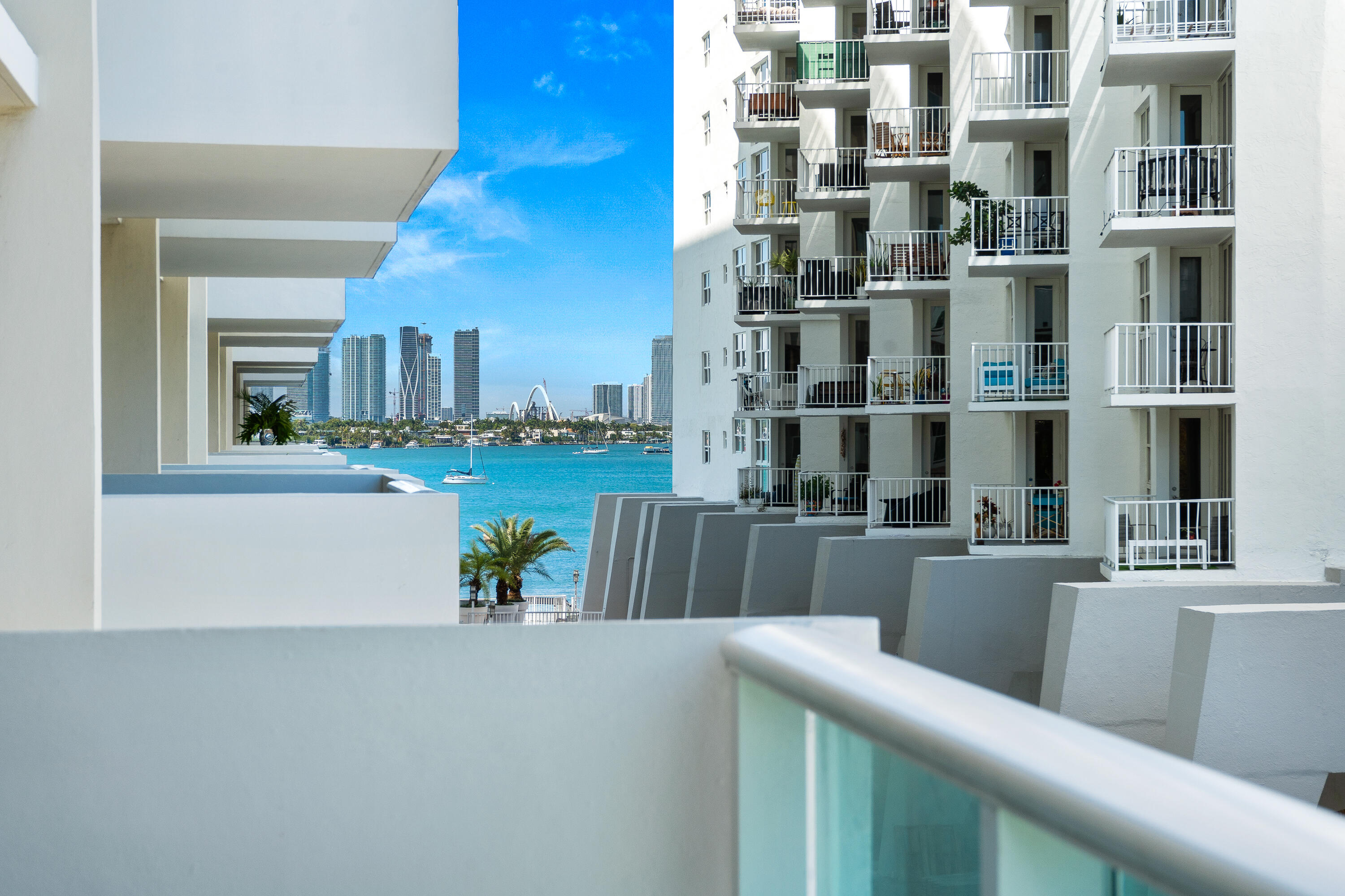 MIRADOR 1200 CONDO - Residential