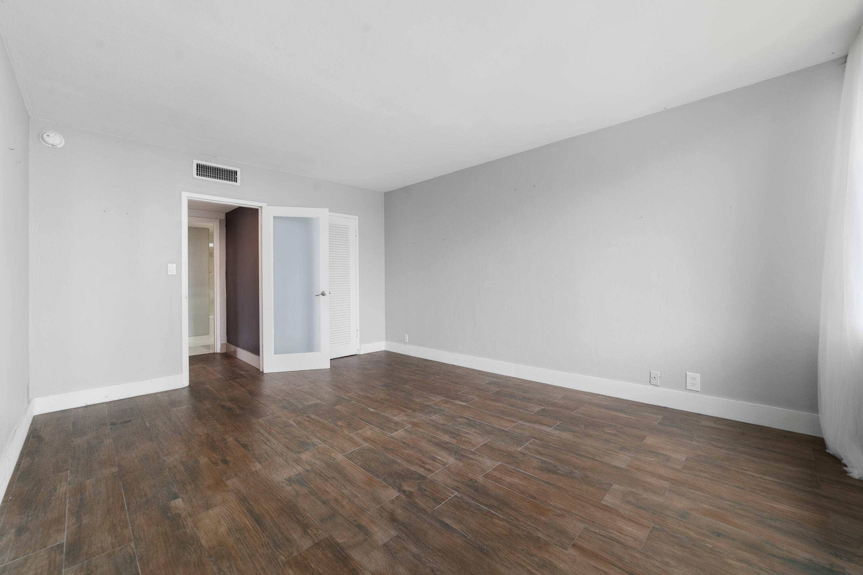 MIRADOR 1200 CONDO - Residential