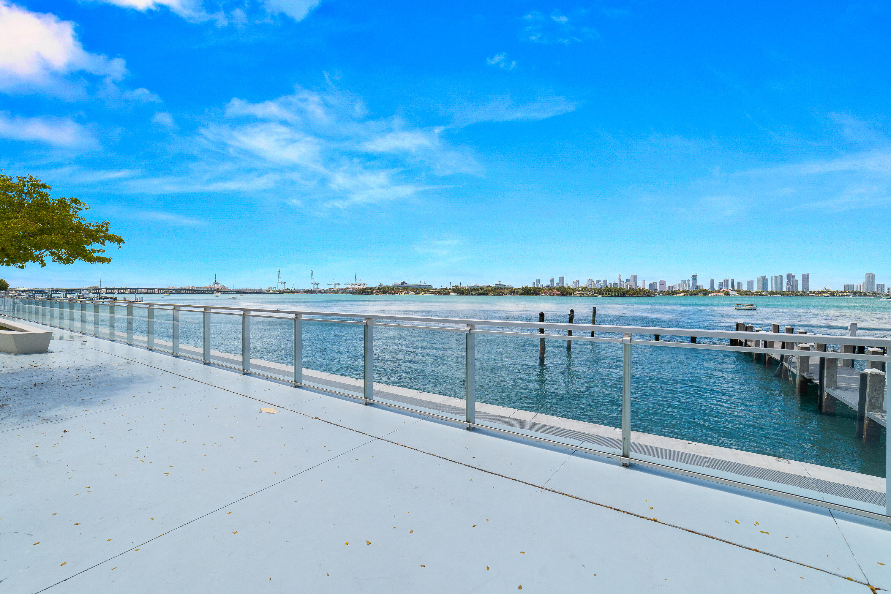 MIRADOR 1200 CONDO - Residential