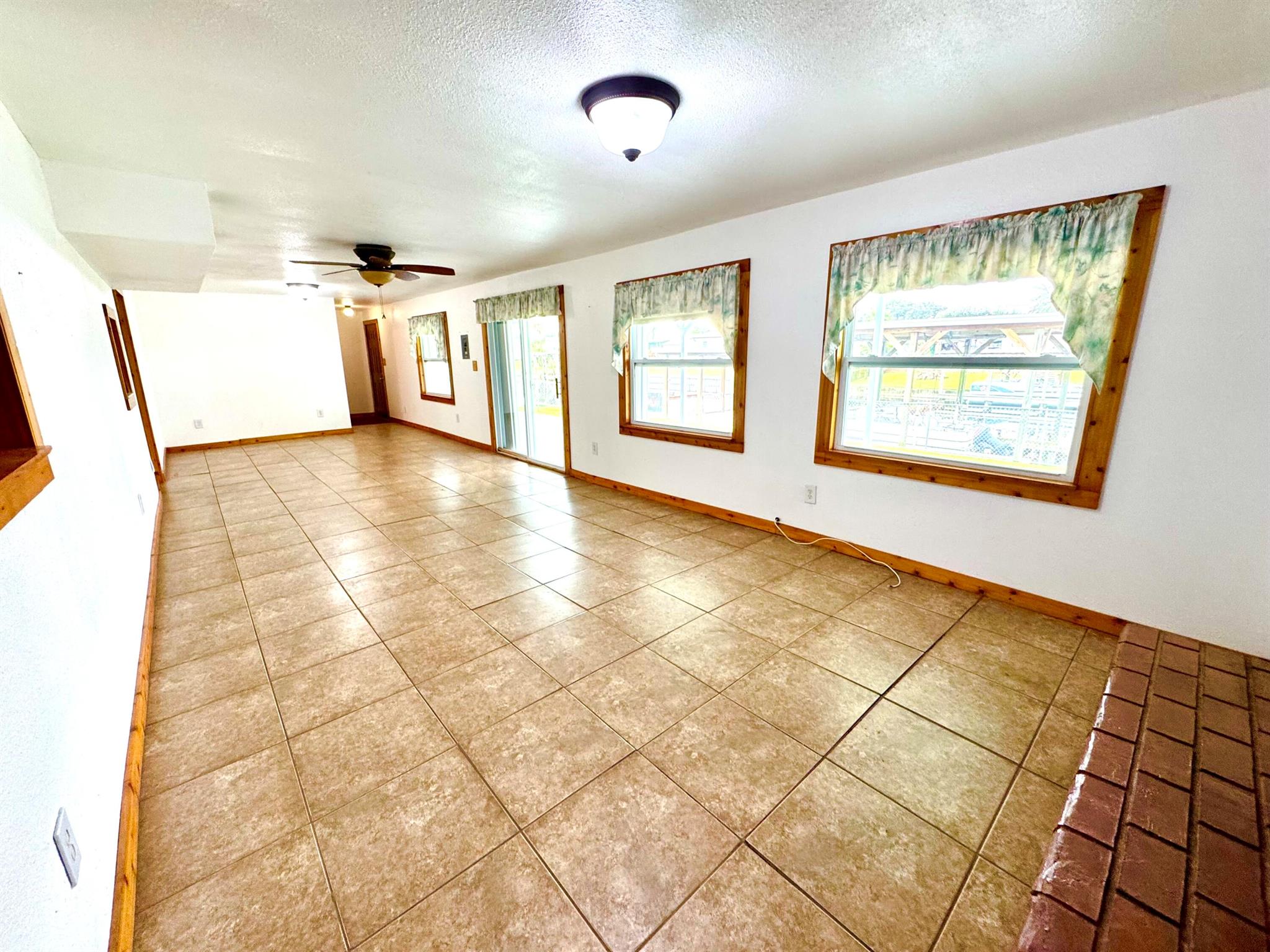 TAYLOR CREEK - Residential