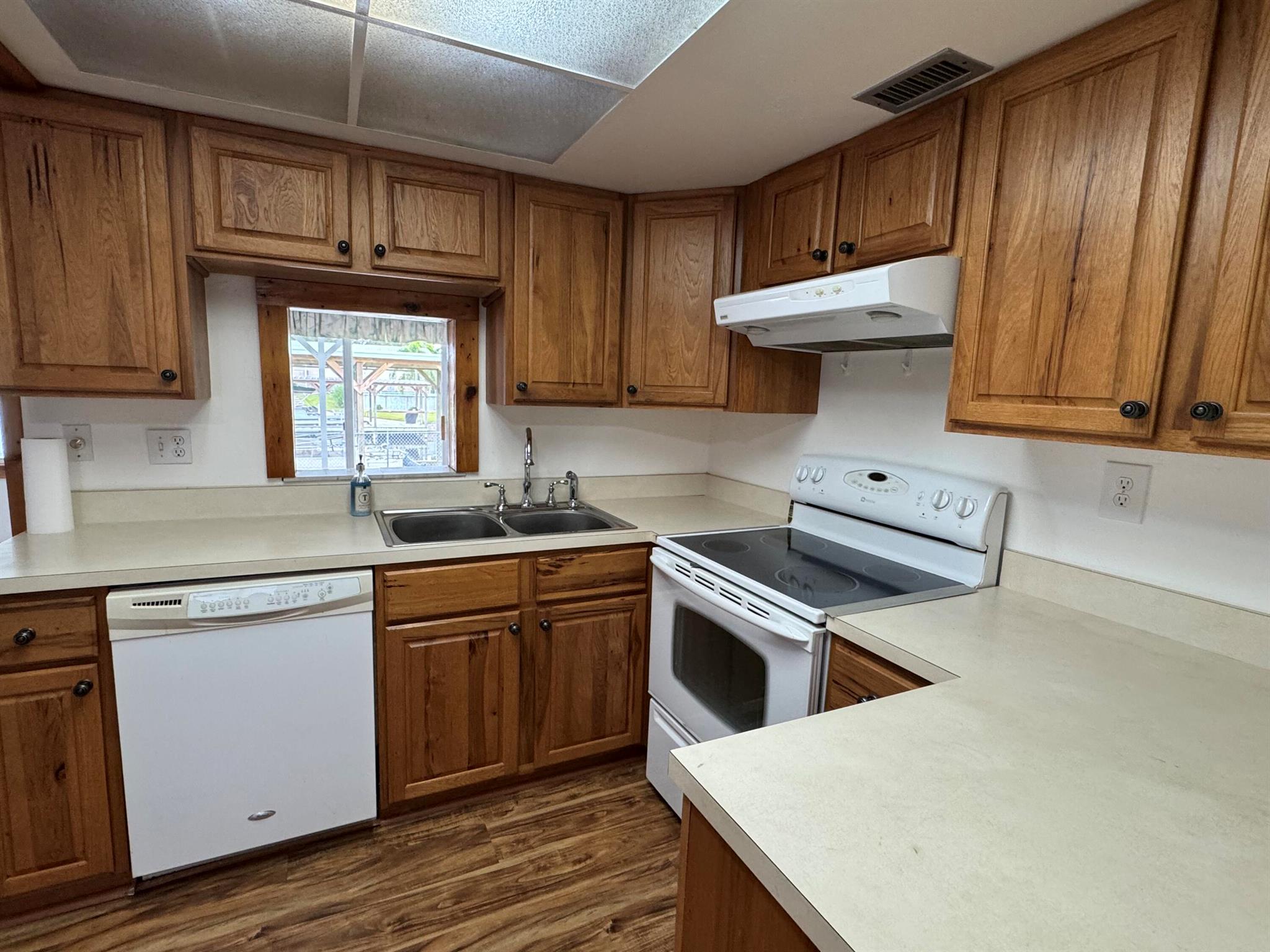 TAYLOR CREEK - Residential