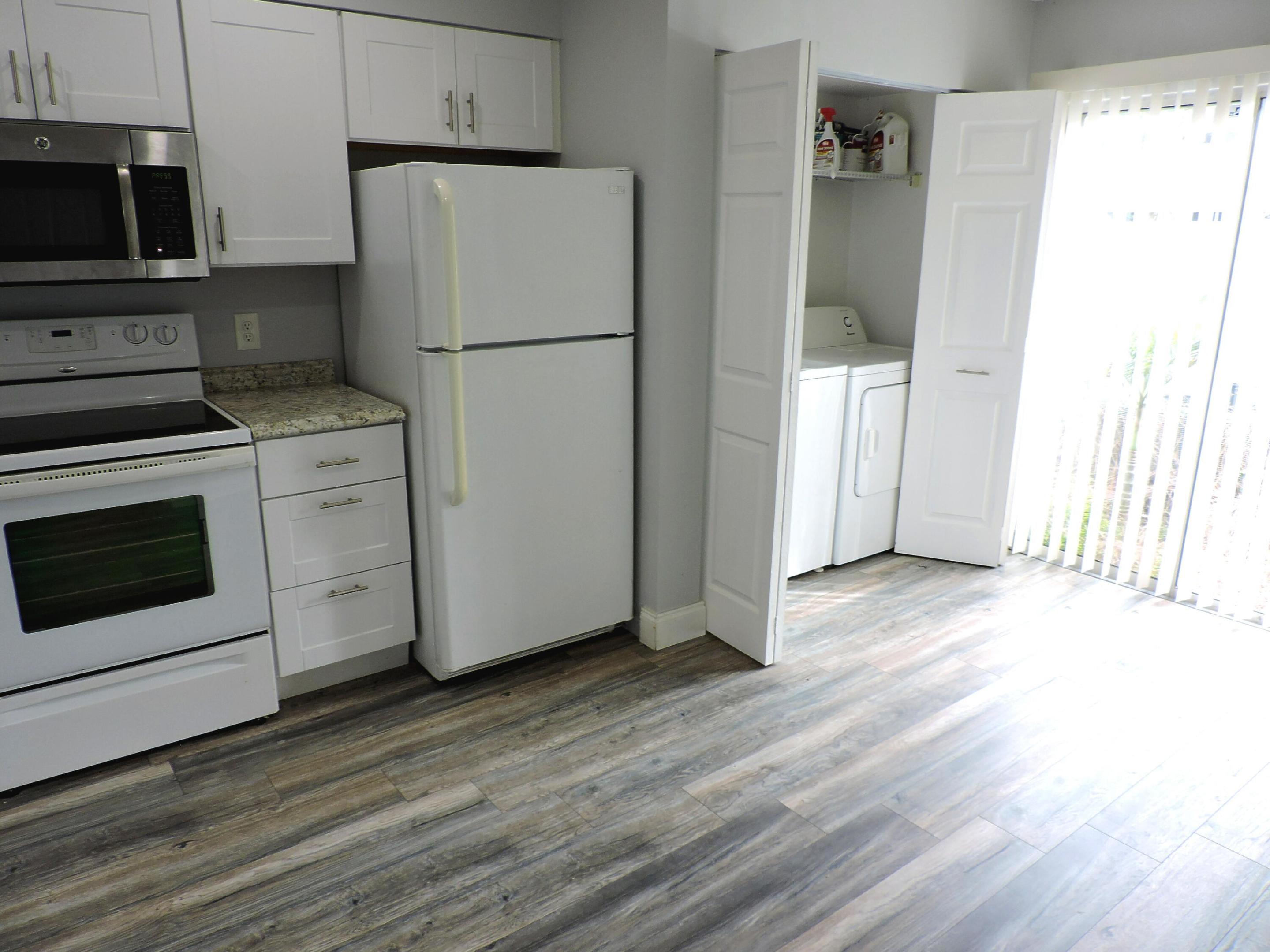 6198 Riverwalk Lane 7