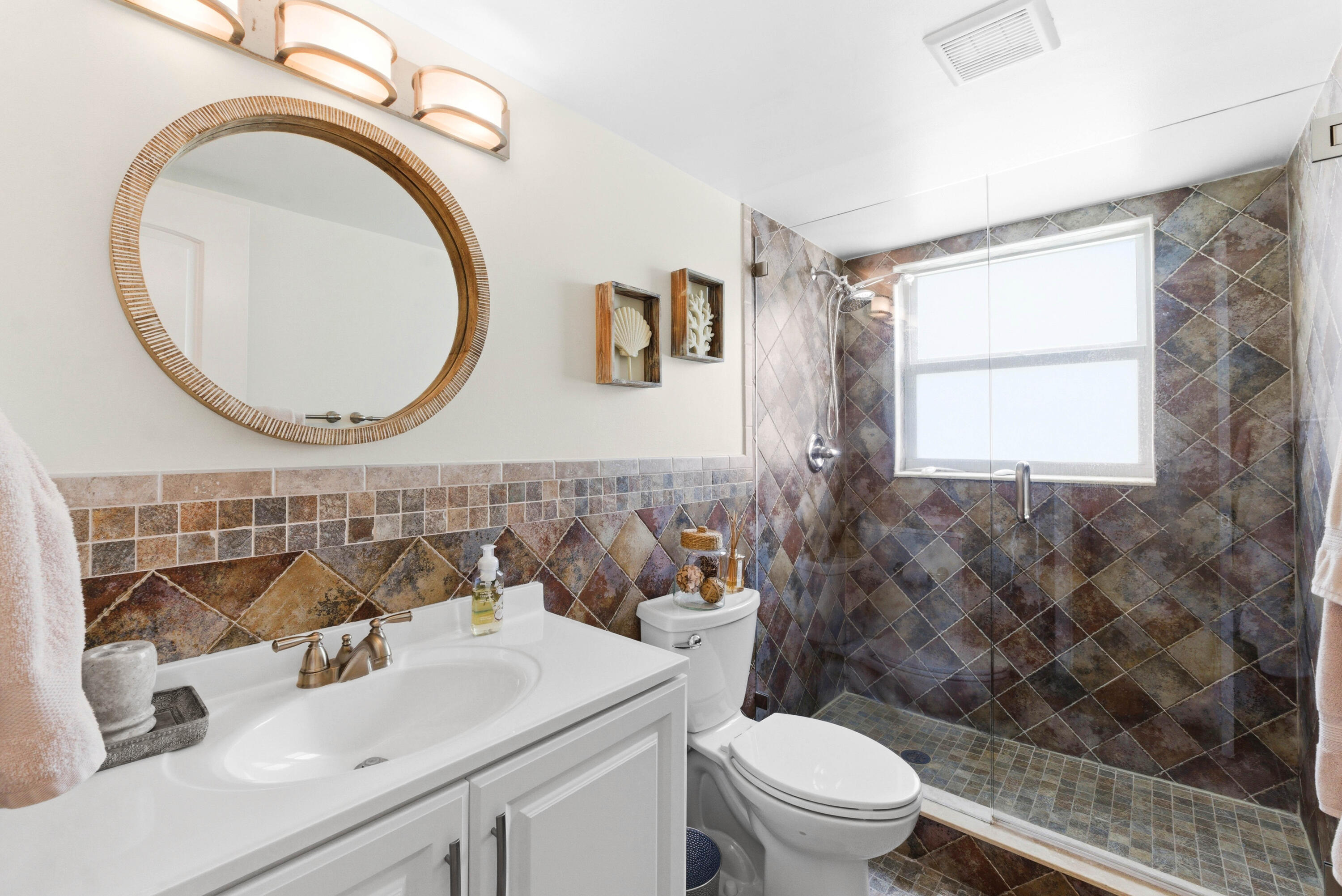 NO 70 PALM-AIRE COUNTRY CLUB - Residential