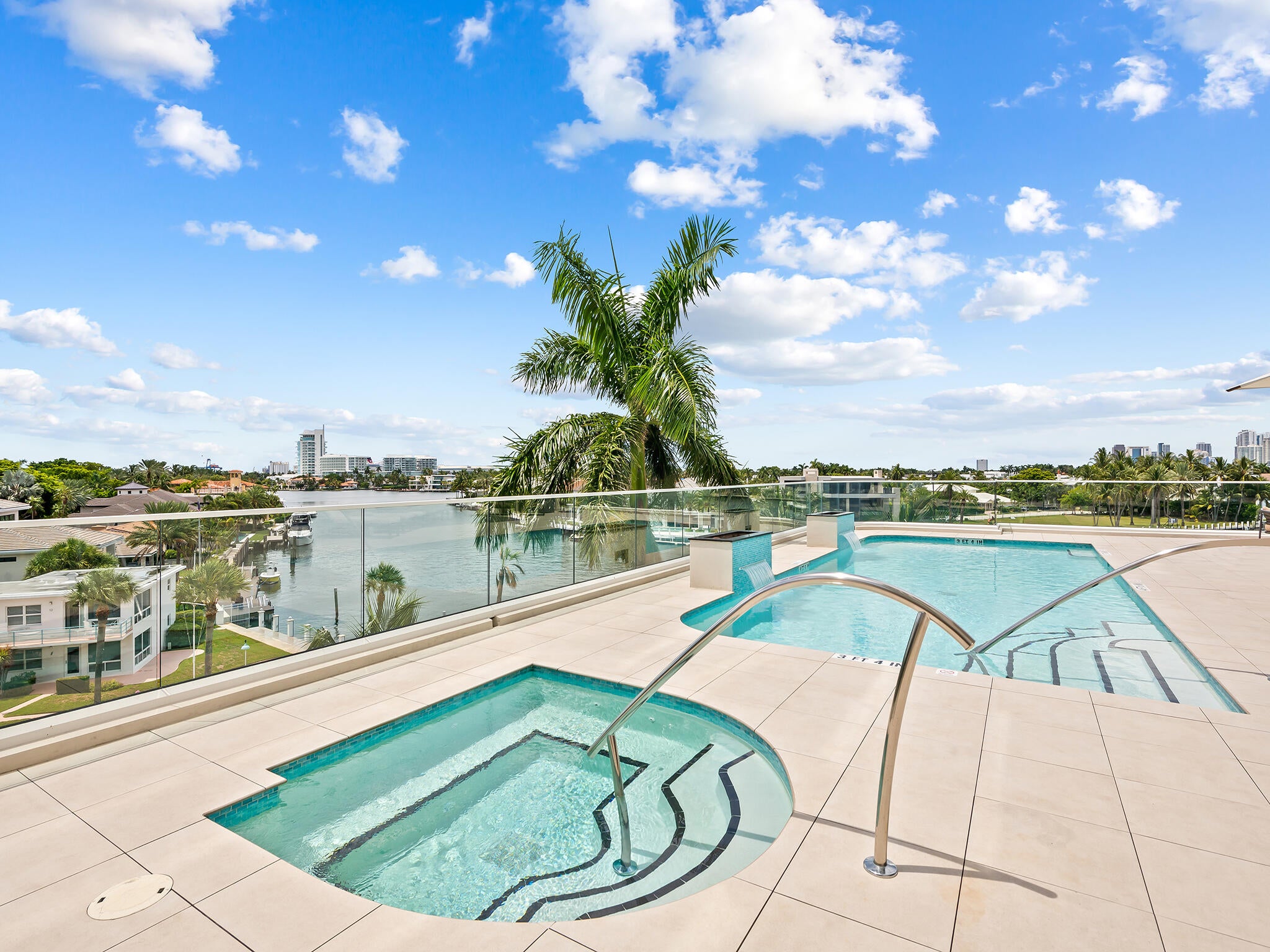 3055 Harbor Drive 1603