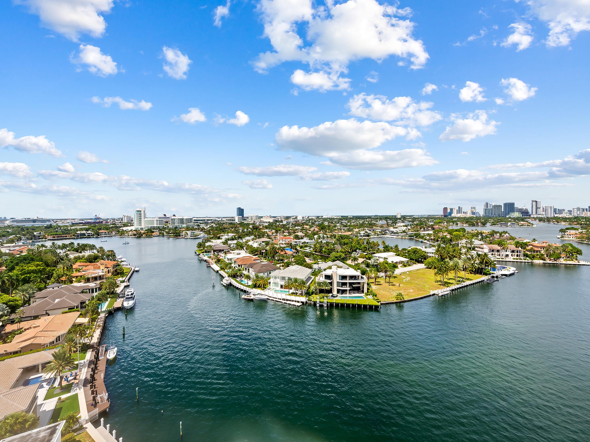 3055 Harbor Drive 1603