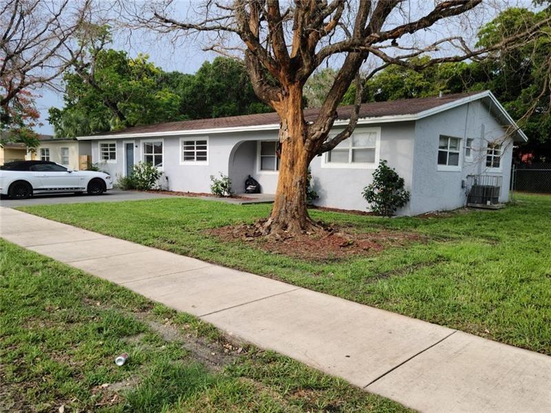 736 NW 2nd Ave 2
