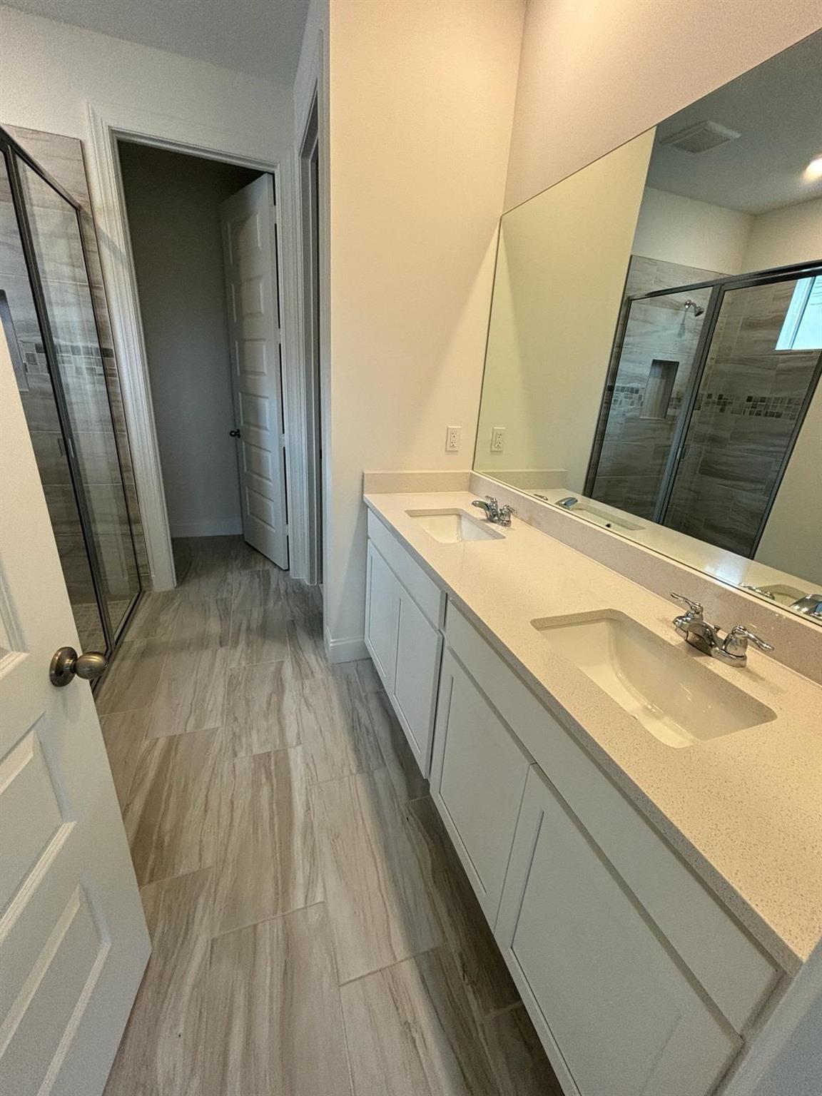 AZALEA - Residential Lease