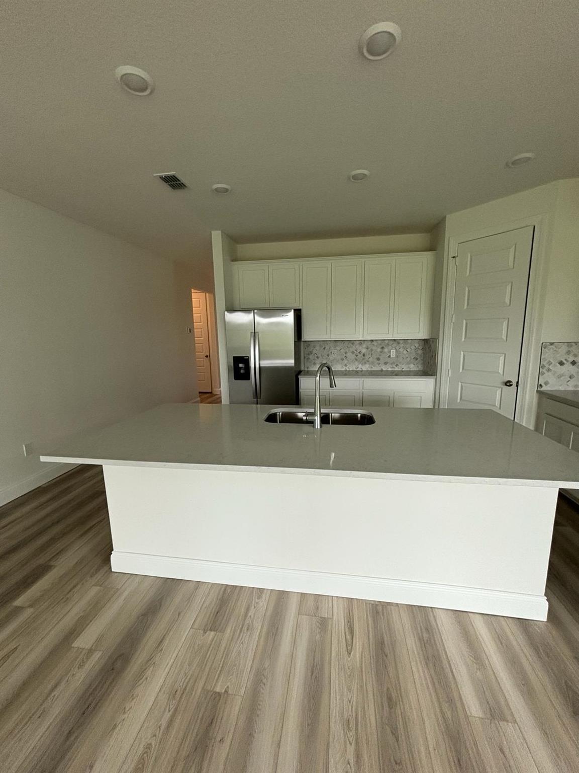 AZALEA - Residential Lease
