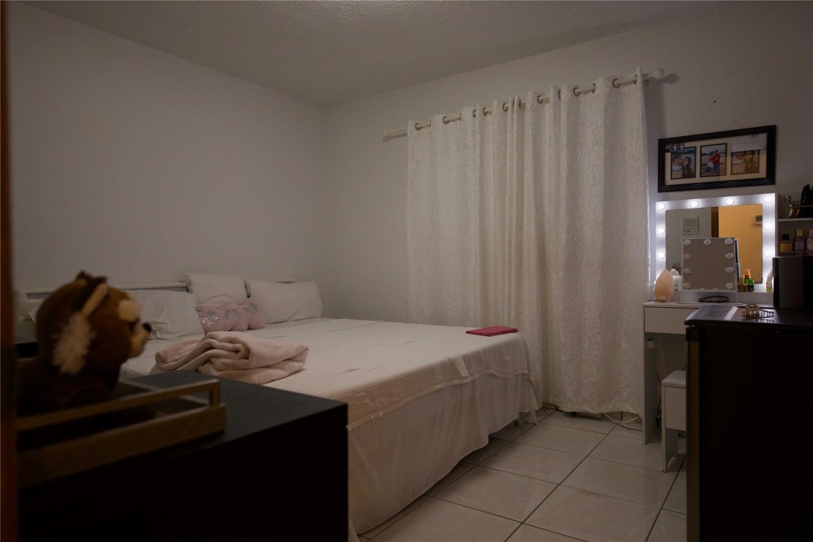 Hollywood Golf Estates Se - Residential