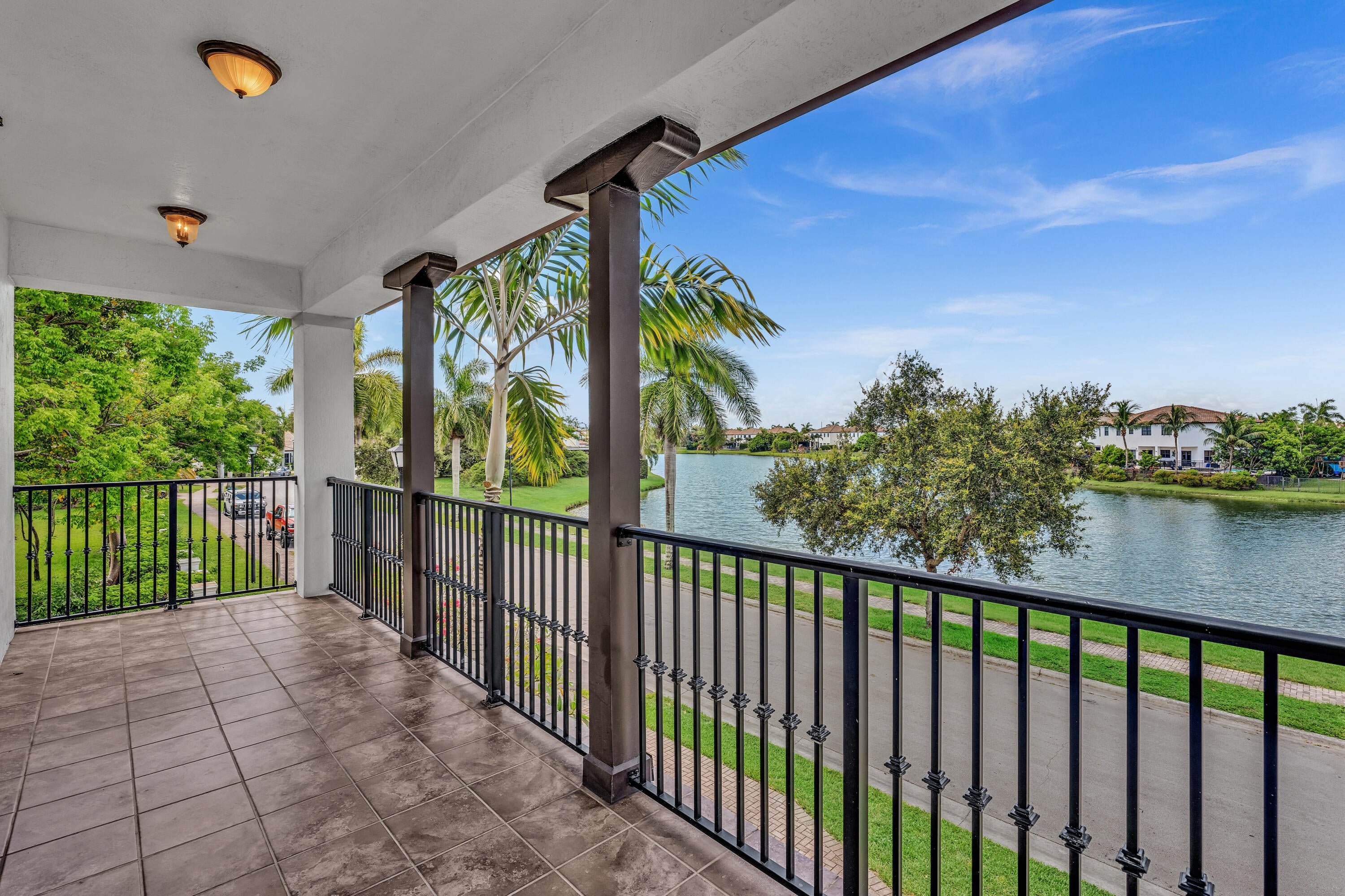 8289 NW 38TH Street