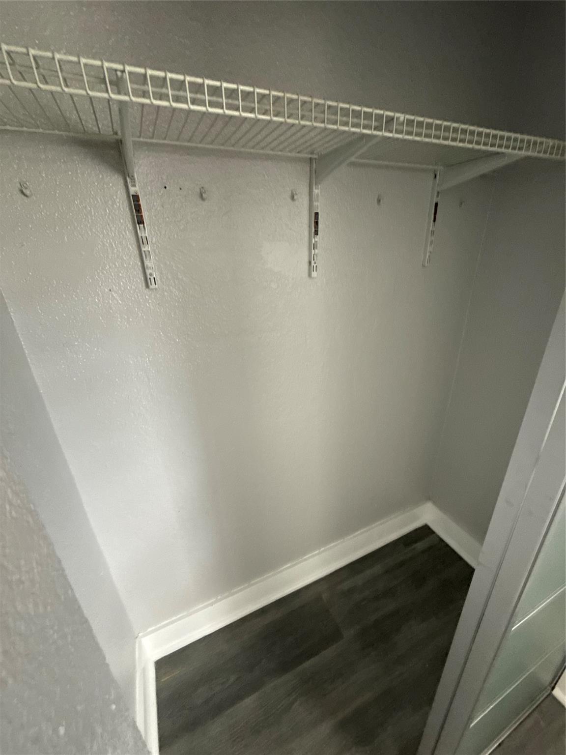 VENETIAN GARDENS - Residential Lease