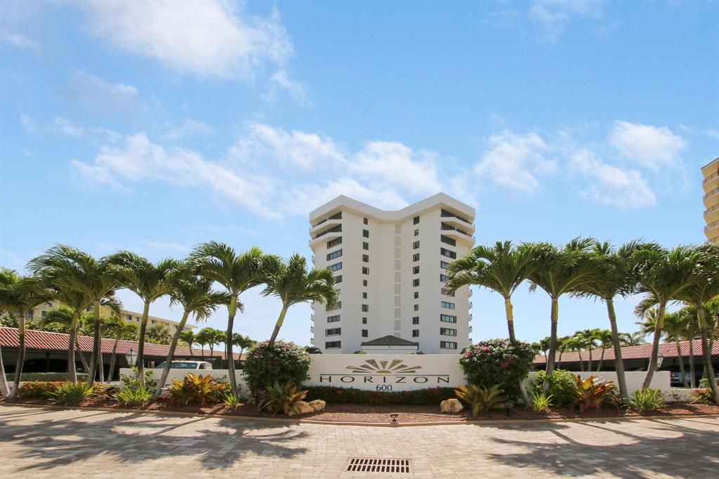 Photo of 600 Ocean Drive #8b, Juno Beach, FL 33408 (MLS # R10754358)