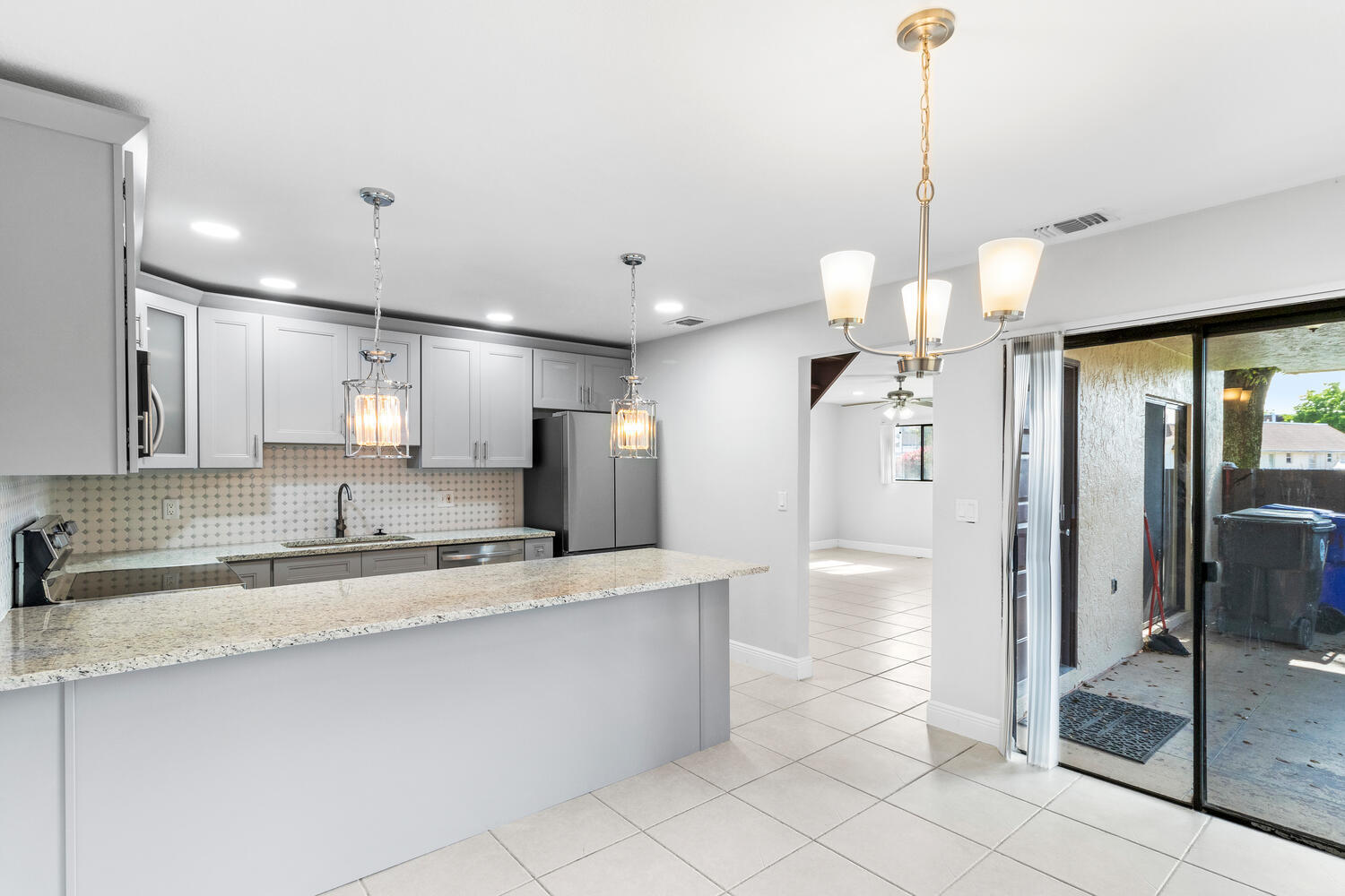 PT PAR S NORTH LAUDERDALE - Residential