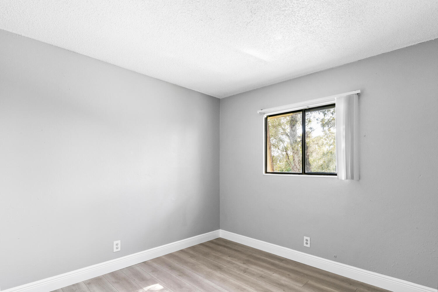 PT PAR S NORTH LAUDERDALE - Residential