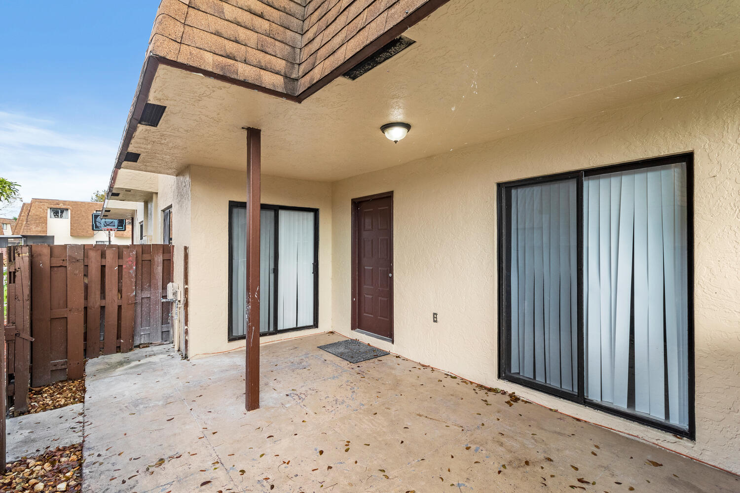 PT PAR S NORTH LAUDERDALE - Residential