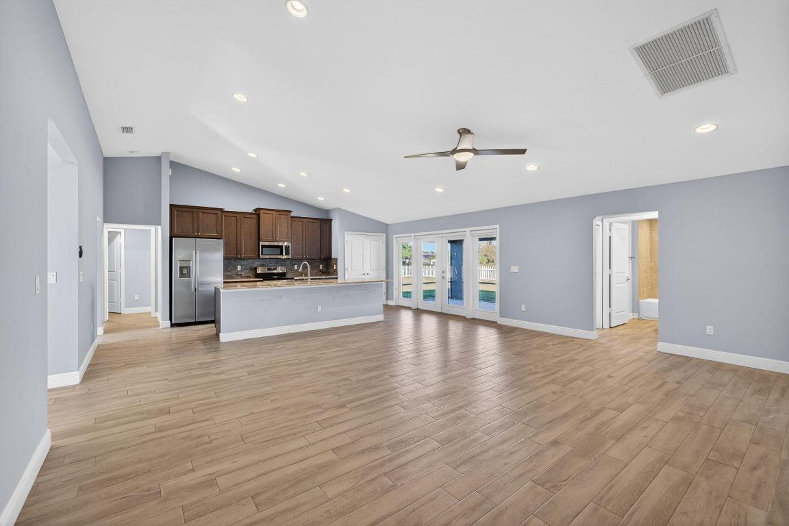 PORT ST LUCIE-SEC 30 - Residential