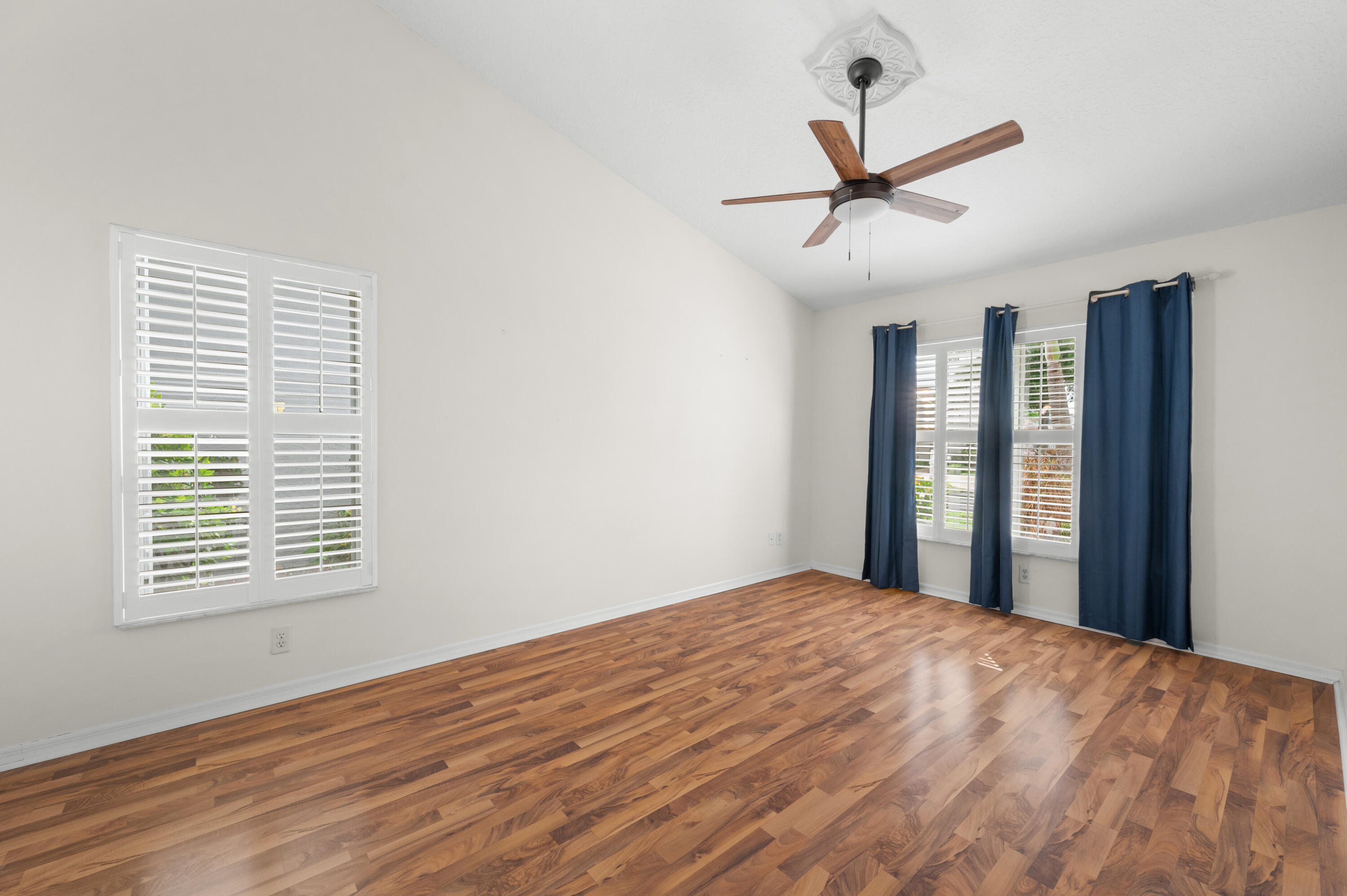 KINGS ISLE - Residential
