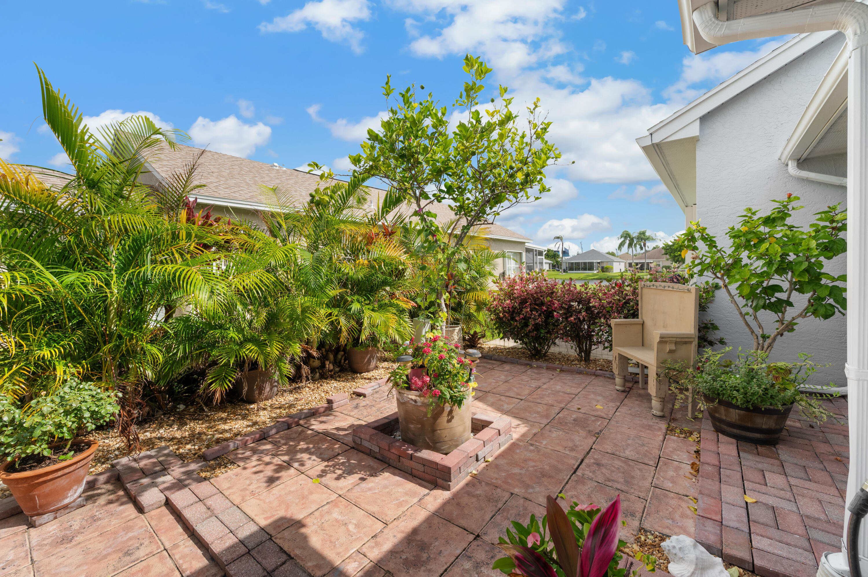 KINGS ISLE - Residential