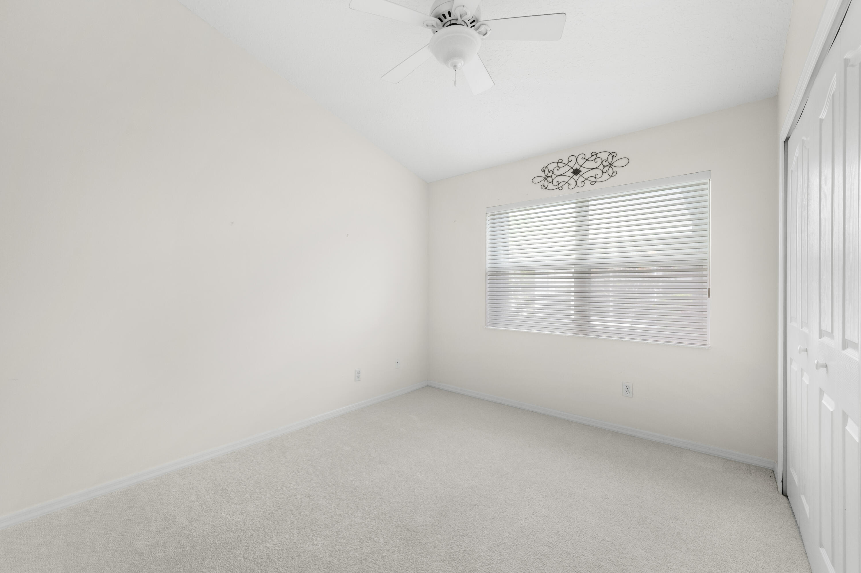 KINGS ISLE - Residential