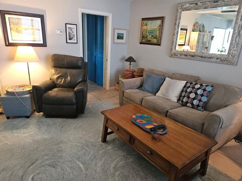 234 Hibiscus Ave 373