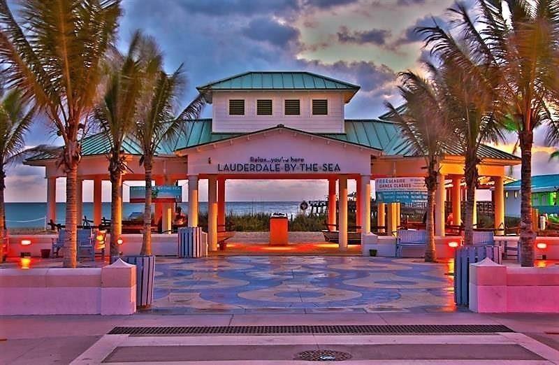 Great location, 2 Blocks to restaurants, shopping, and the beautiful sandy beach of Lauderdale by the Sea!
Updated kitchen, bath, and impact windows. This top floor unit has higher ceilings and attic storage. All ages are welcome. YOUR BEACH GET AWAY! GREAT PRICE! MAJOR REDUCTION....ASSESSEMENTS ARE PAID AND WORK IS MOSTLY COMPLETE.